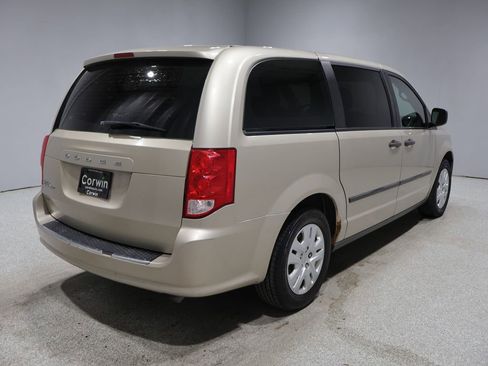 Used 2015 Dodge Grand Caravan American Value Package FWD image 2