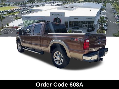 Used 2011 Ford F250 Lariat w/ Lariat Interior Pkg image 4