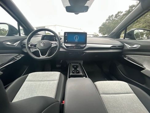 Used 2024 Volkswagen ID.4 2WD image 10