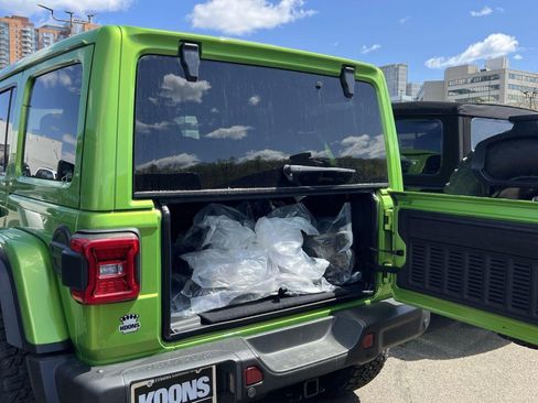 New 2025 Jeep Wrangler Unlimited Rubicon 392 image 17