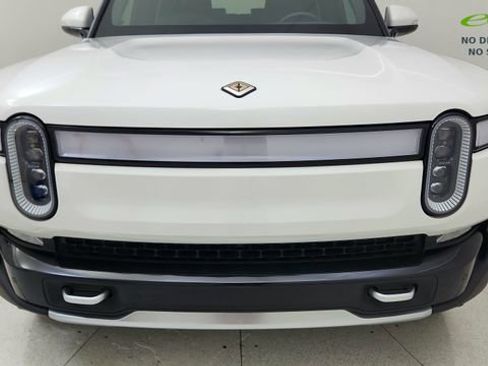 Used 2024 Rivian R1S Adventure AWD/4WD image 8