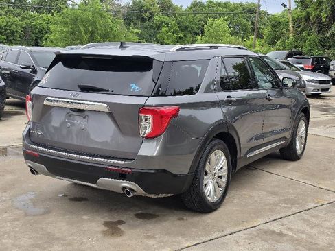 Used 2022 Ford Explorer Limited w/ Equipment Group 301A image 4