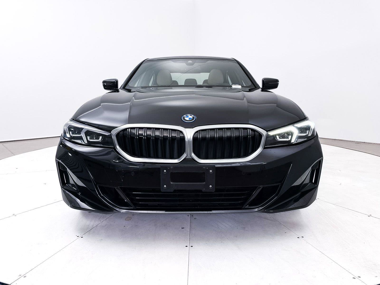 Used 2023 BMW 330e RWD image 16