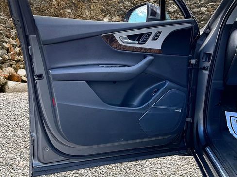 Used 2018 Audi Q7 2.0T Premium Plus w/ Premium Plus Package AWD/4WD image 20