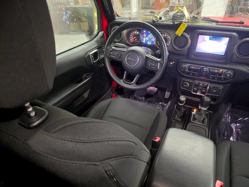 Used 2021 Jeep Wrangler Unlimited Sport AWD/4WD image 34