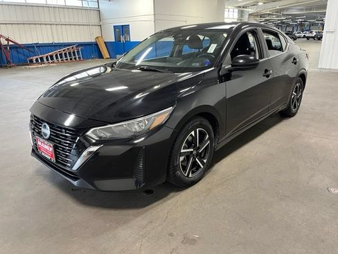 Used 2024 Nissan Sentra SV FWD image 7
