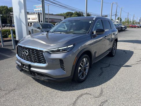 Certified 2025 INFINITI QX60 Luxe image 7