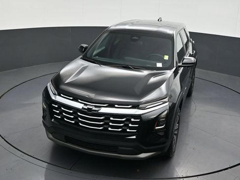 Used 2025 Chevrolet Equinox LT FWD image 24