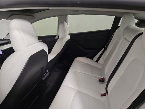 Used 2022 Tesla Model 3 Performance image 14