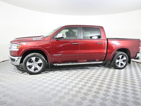 Used 2019 RAM 1500 Laramie AWD/4WD image 2