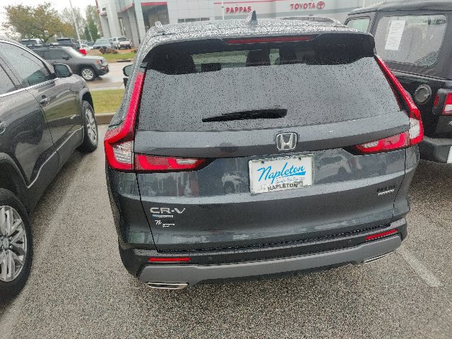 Used 2023 Honda CR-V Sport Touring image 8