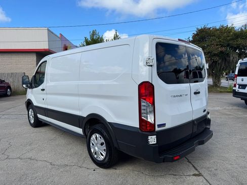 Used 2017 Ford Transit 150 130 Low Roof RWD image 6