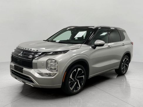 Used 2024 Mitsubishi Outlander SEL AWD/4WD image 9