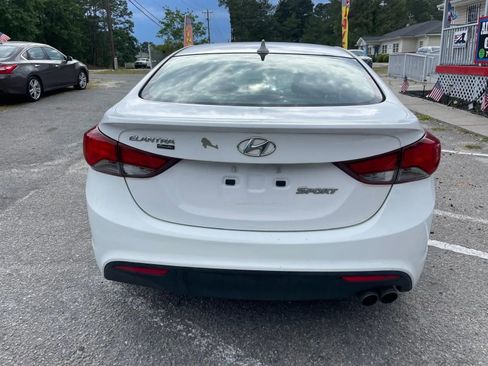 Used 2014 Hyundai Elantra FWD image 7