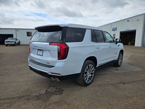 New 2026 GMC Yukon Denali image 6
