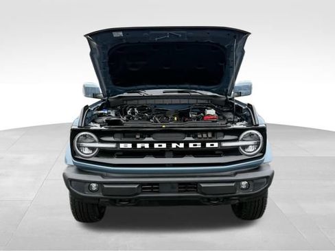 Used 2024 Ford Bronco Outer Banks image 8
