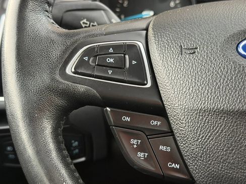 Used 2017 Ford Focus Titanium FWD image 31