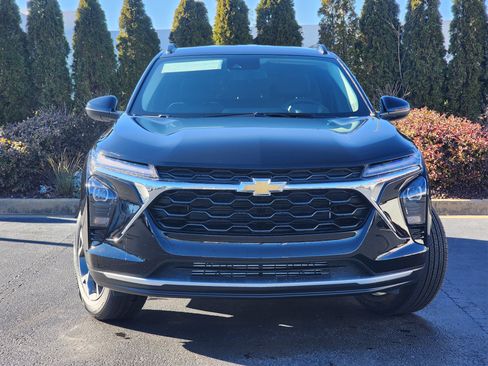 New 2026 Chevrolet Trax LT w/ Driver Confidence Package image 5