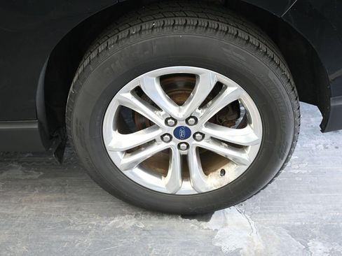 Used 2017 Ford Edge SEL w/ Equipment Group 201A AWD/4WD image 14