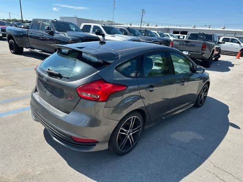 Used 2016 Ford Focus ST FWD image 18