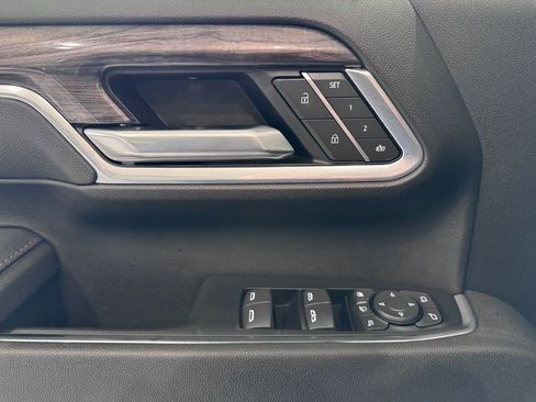 Certified 2025 Chevrolet Silverado 2500 LTZ w/ LTZ Convenience Package AWD/4WD image 22