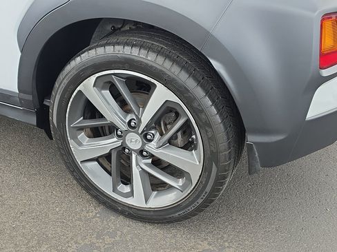 Used 2019 Hyundai Kona Limited AWD/4WD image 11