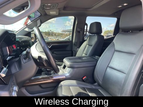 Used 2022 GMC Sierra 1500 Elevation w/ Elevation Premium Package image 13