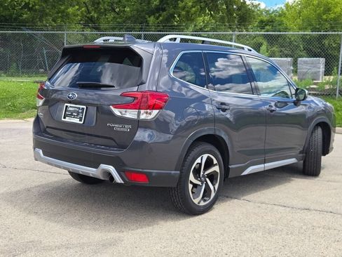 Used 2022 Subaru Forester Touring AWD/4WD image 12
