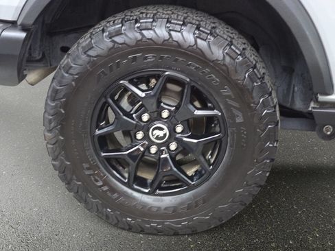 Used 2023 Ford Bronco Badlands AWD/4WD image 34