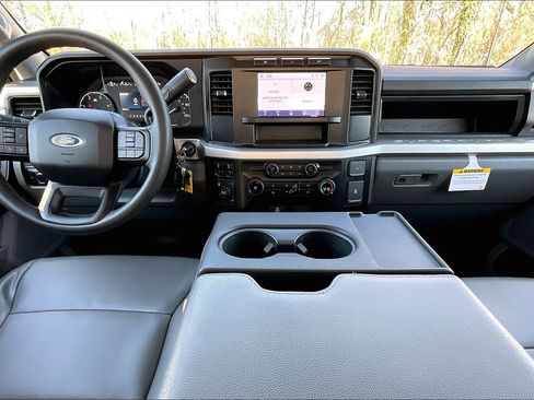 Certified 2023 Ford F250 XL AWD/4WD image 14