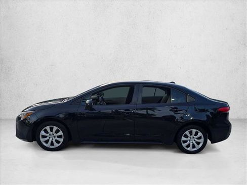 Used 2024 Toyota Corolla LE FWD image 8