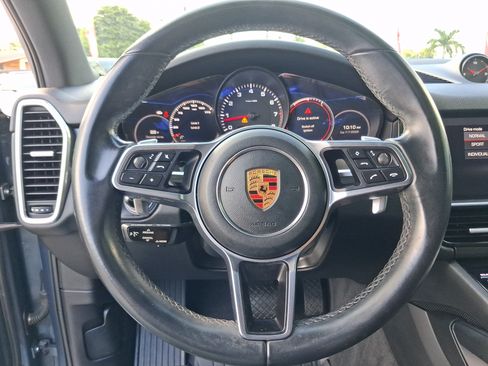 Used 2019 Porsche Cayenne AWD/4WD image 14