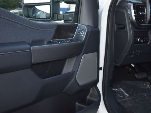 New 2025 Ford F350 Lariat w/ Lariat Ultimate Package image 16