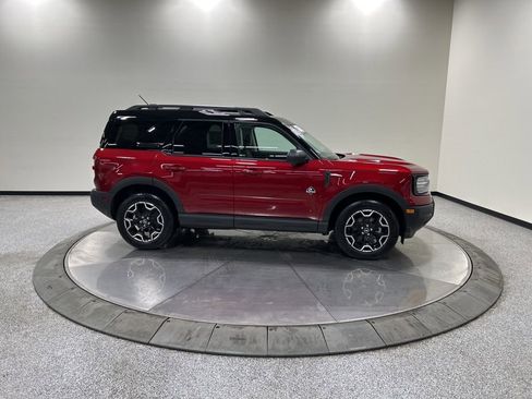 Used 2025 Ford Bronco Sport Outer Banks w/ Outer Banks Tech Package+ AWD/4WD image 5