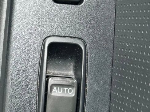 Used 2003 INFINITI G35 Sedan w/ Premium Pkg RWD image 33