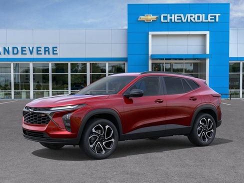 New 2026 Chevrolet Trax RS w/ Sunroof Package FWD image 2