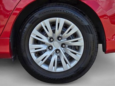 Used 2014 Toyota Camry LE FWD image 23