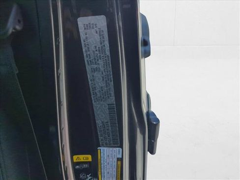 New 2025 Jeep Gladiator Sport image 20