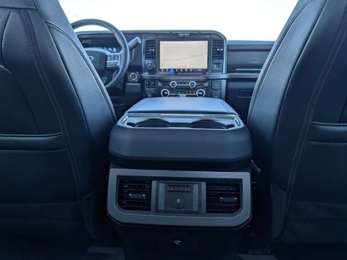 Certified 2025 Ford F250 Lariat w/ Lariat Ultimate Package AWD/4WD image 15