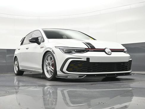 Used 2024 Volkswagen GTI SE FWD image 29