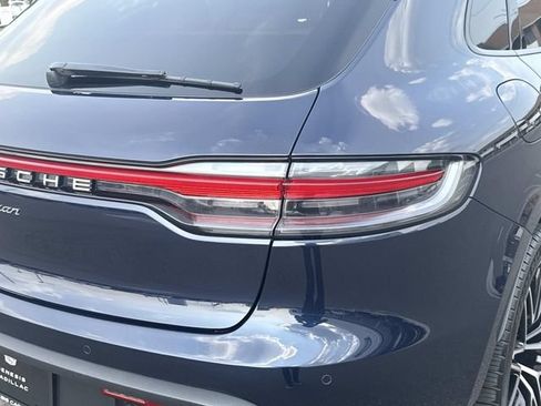 Used 2022 Porsche Macan AWD/4WD image 6