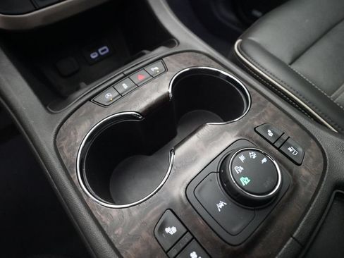 Used 2023 GMC Acadia Denali w/ Trailering Package AWD/4WD image 17