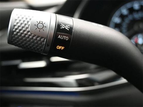 Used 2023 Genesis G80 2.5T image 28