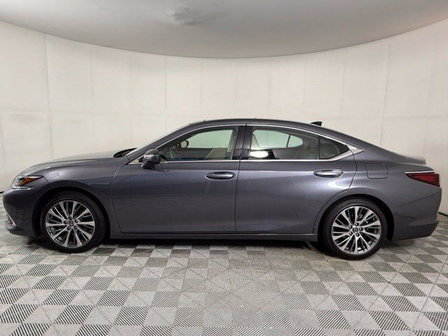 Used 2019 Lexus ES 350 w/ Accessory Package 2 FWD image 3