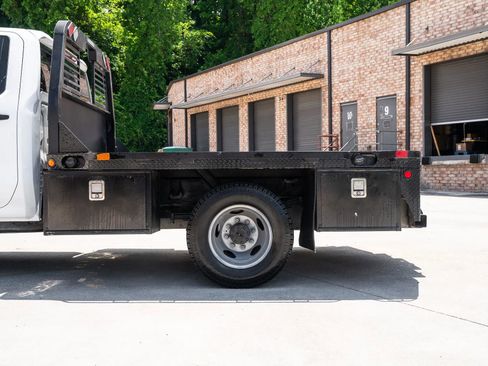 Used 2022 Chevrolet Silverado 3500 W/T w/ WT Convenience Package AWD/4WD image 5