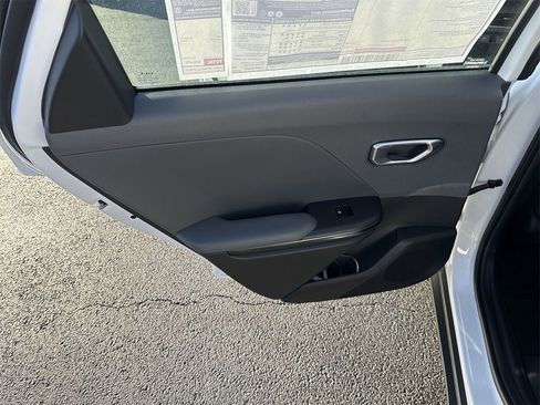 New 2025 Kia K4 LXS image 23