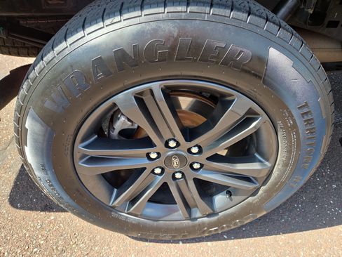 Used 2021 Ford F150 XLT w/ Equipment Group 302A High AWD/4WD image 10