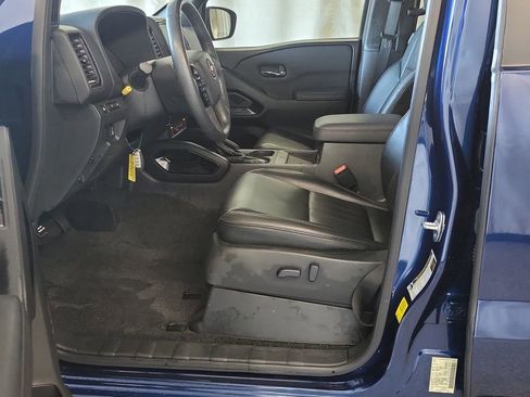 Used 2022 Nissan Frontier PRO-4X w/ Pro-4X Premium Package image 10
