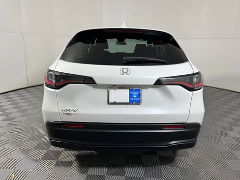 New 2026 Honda HR-V LX image 8