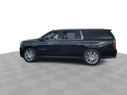 Used 2021 Chevrolet Suburban High Country RWD image 5
